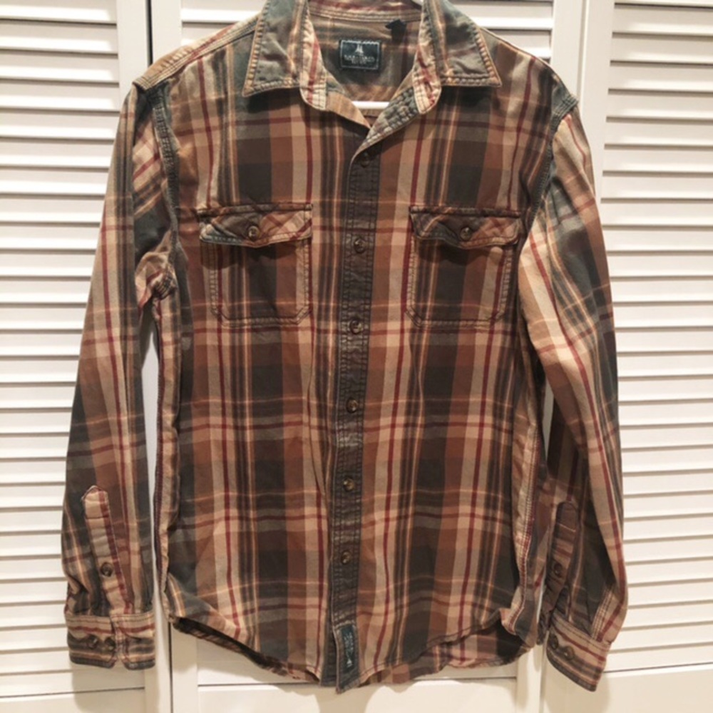 G. H. Bass Long Sleeve Flannel (Medium)